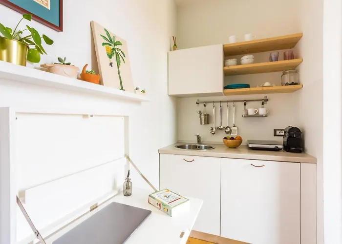 Apartment Tropical Micro With Terrace And Duomo Views